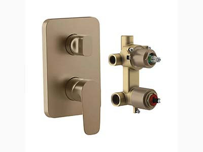 Manual valve installation